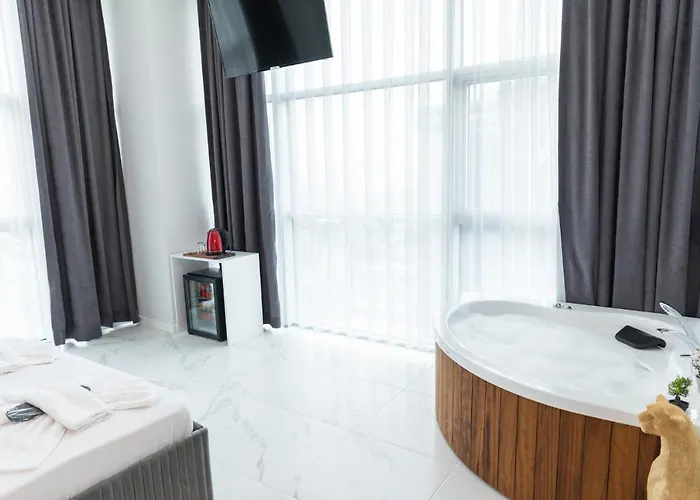 The Hera Maltepe & Hotel Stambuł